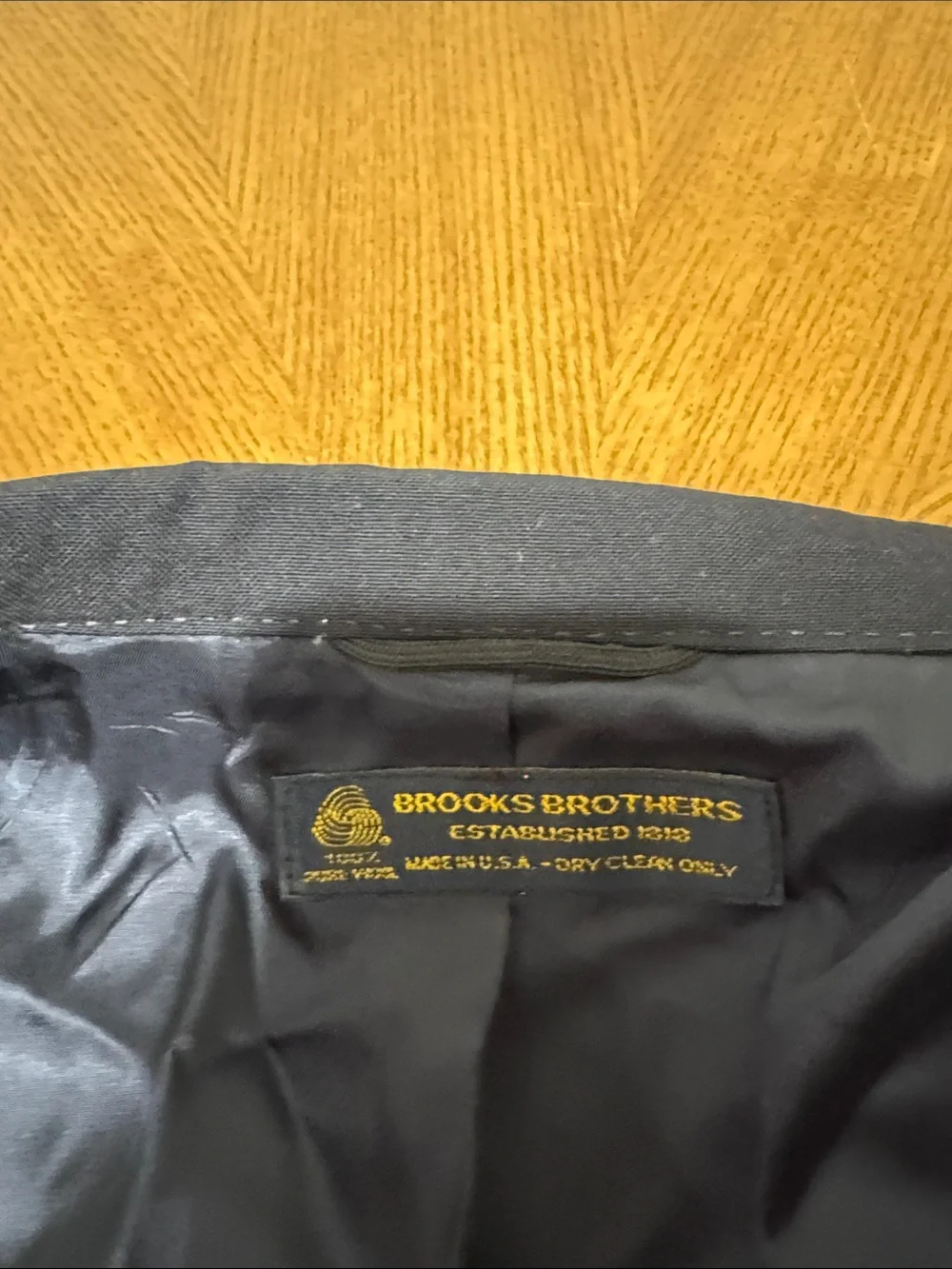 VINTAGE Brooks Brothers mens 43L navy blue solid gold button blazer jacket EUC